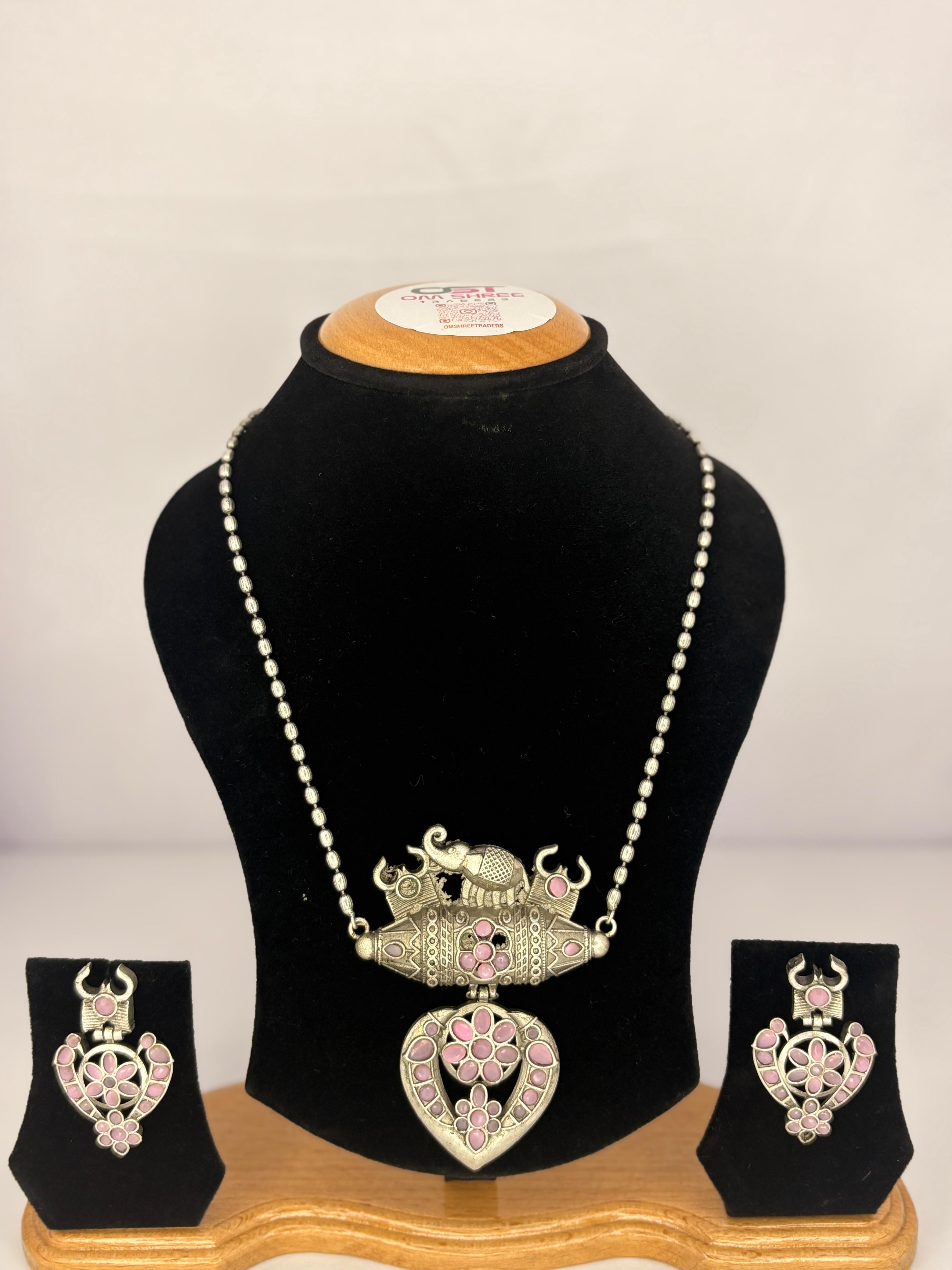 Devki Set (Pink & Green)